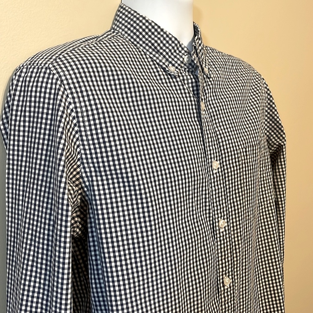 J CREW Button Down Blue/White Checkered Shirt Size Medium - Picture 2 of 9